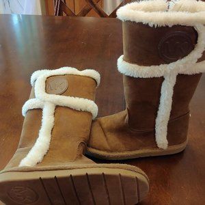 Michael Kors boots girl size 1